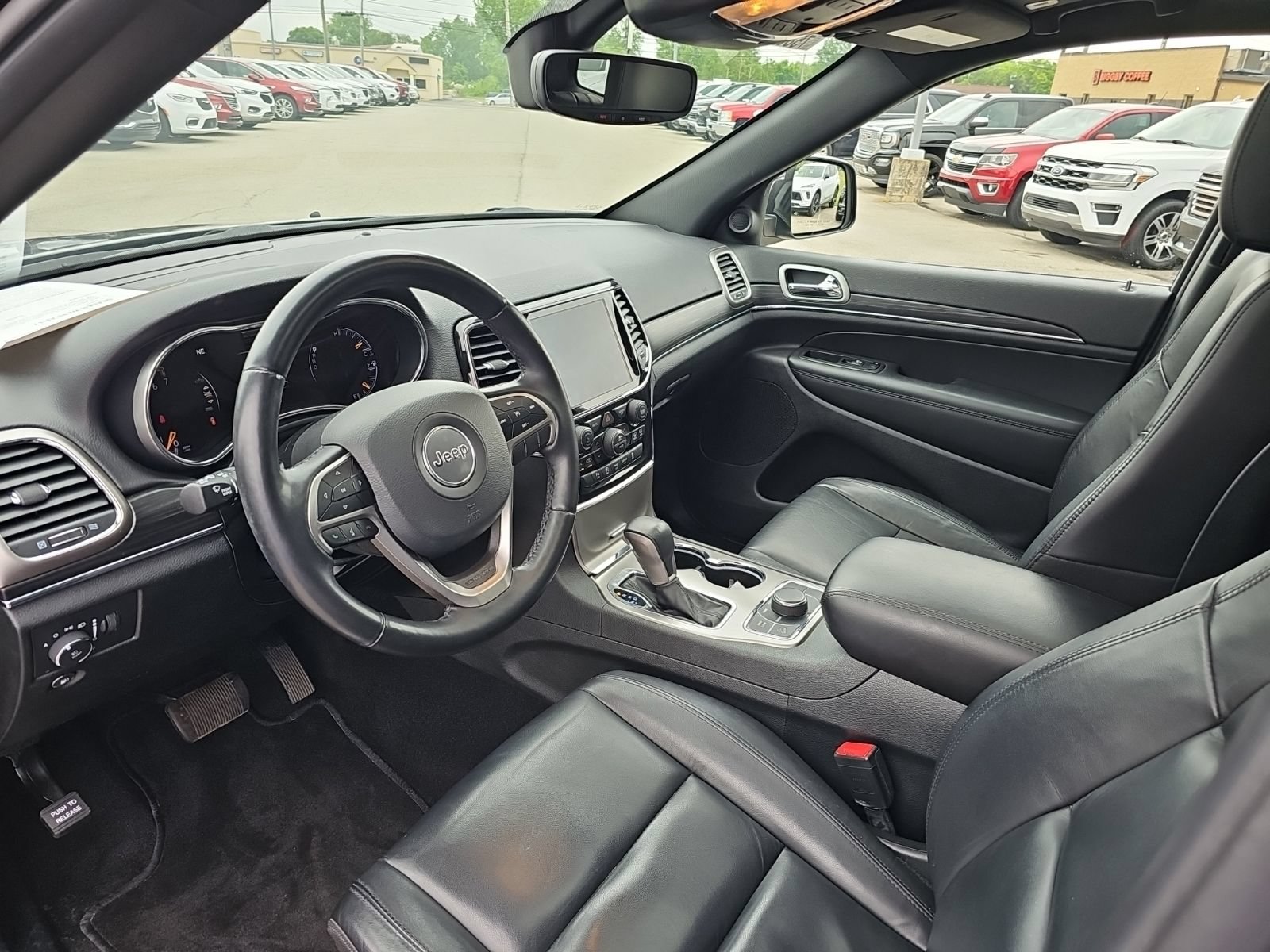 Used 2022 Jeep Grand Cherokee Limited AWD/4WD image 12