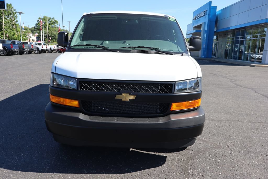 New 2026 Chevrolet Express 2500 Extended w/ Driver Convenience Package RWD image 25