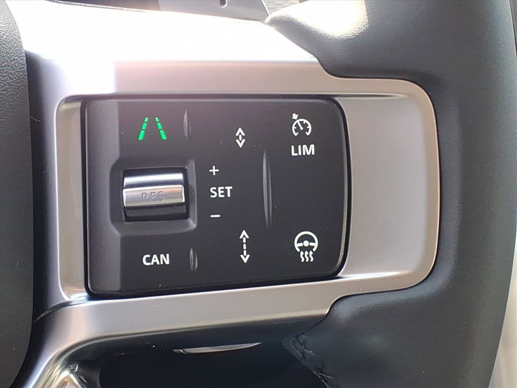 New 2026 Land Rover Discovery Limited Edition AWD/4WD image 16