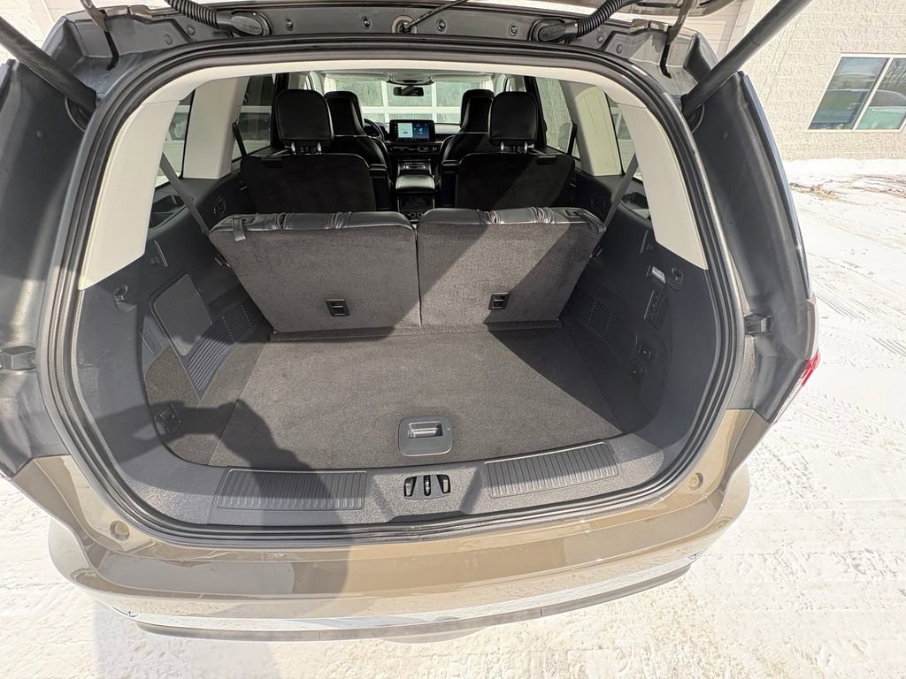 Certified 2025 Lincoln Aviator Reserve w/ Equipment Group 201A image 26