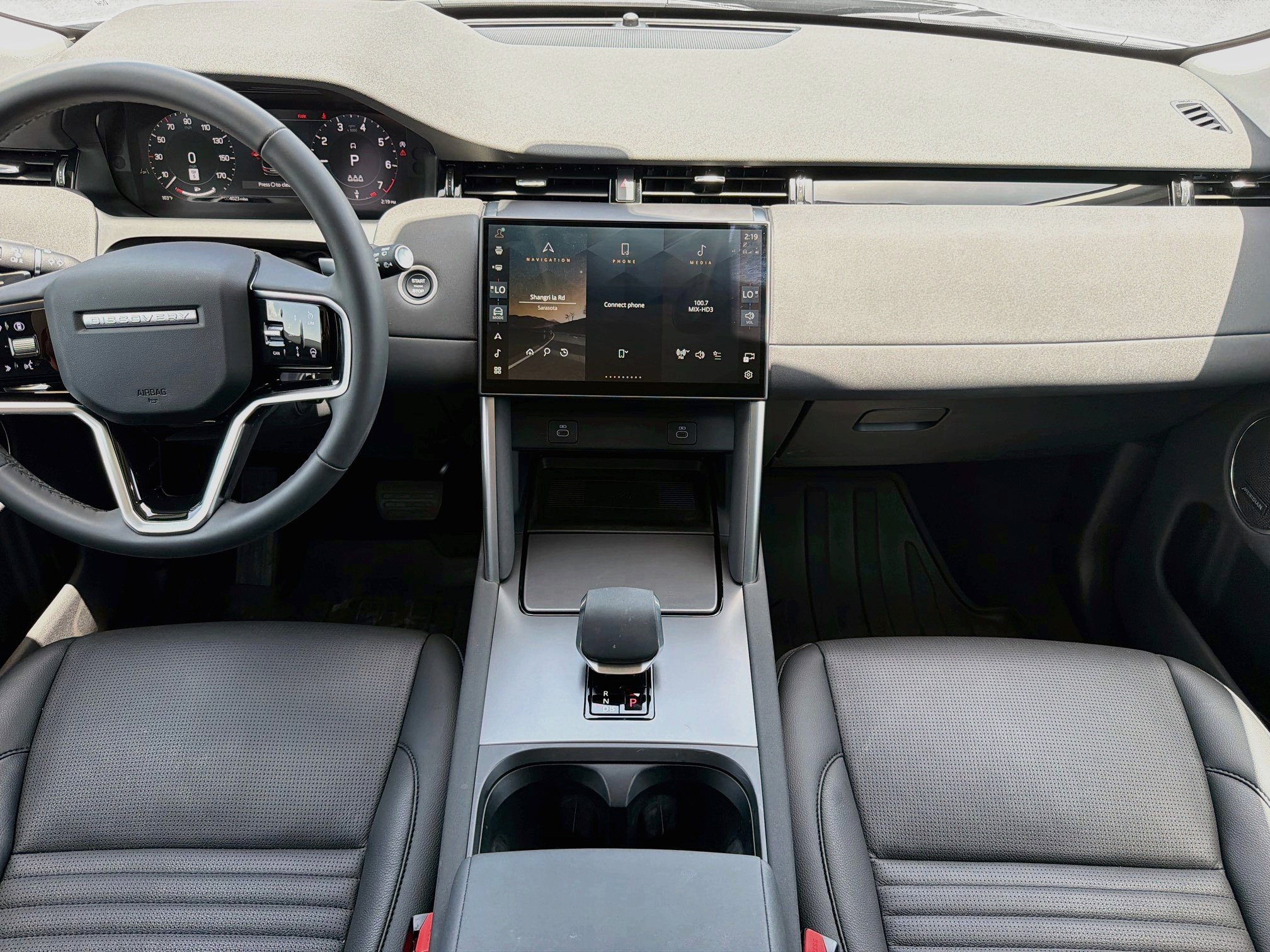 Used 2025 Land Rover Discovery Sport S AWD/4WD image 19