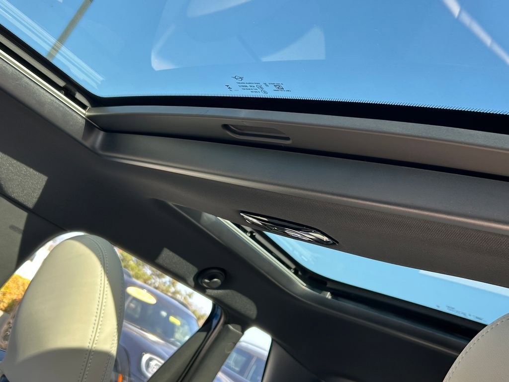 New 2026 MINI Cooper 4-Door Hardtop image 16