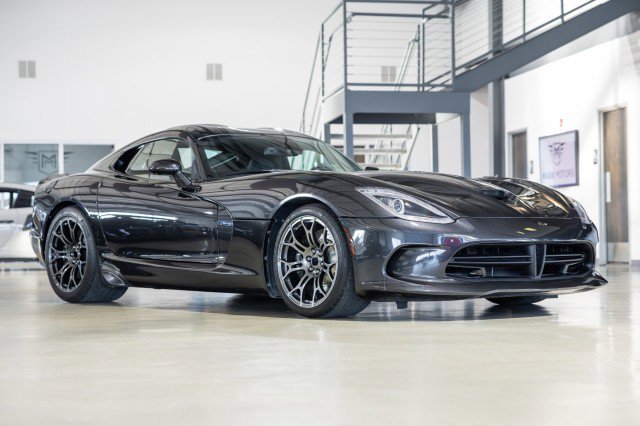 Used 2013 SRT Viper GTS w/ GTS Laguna Interior Pkg image 9