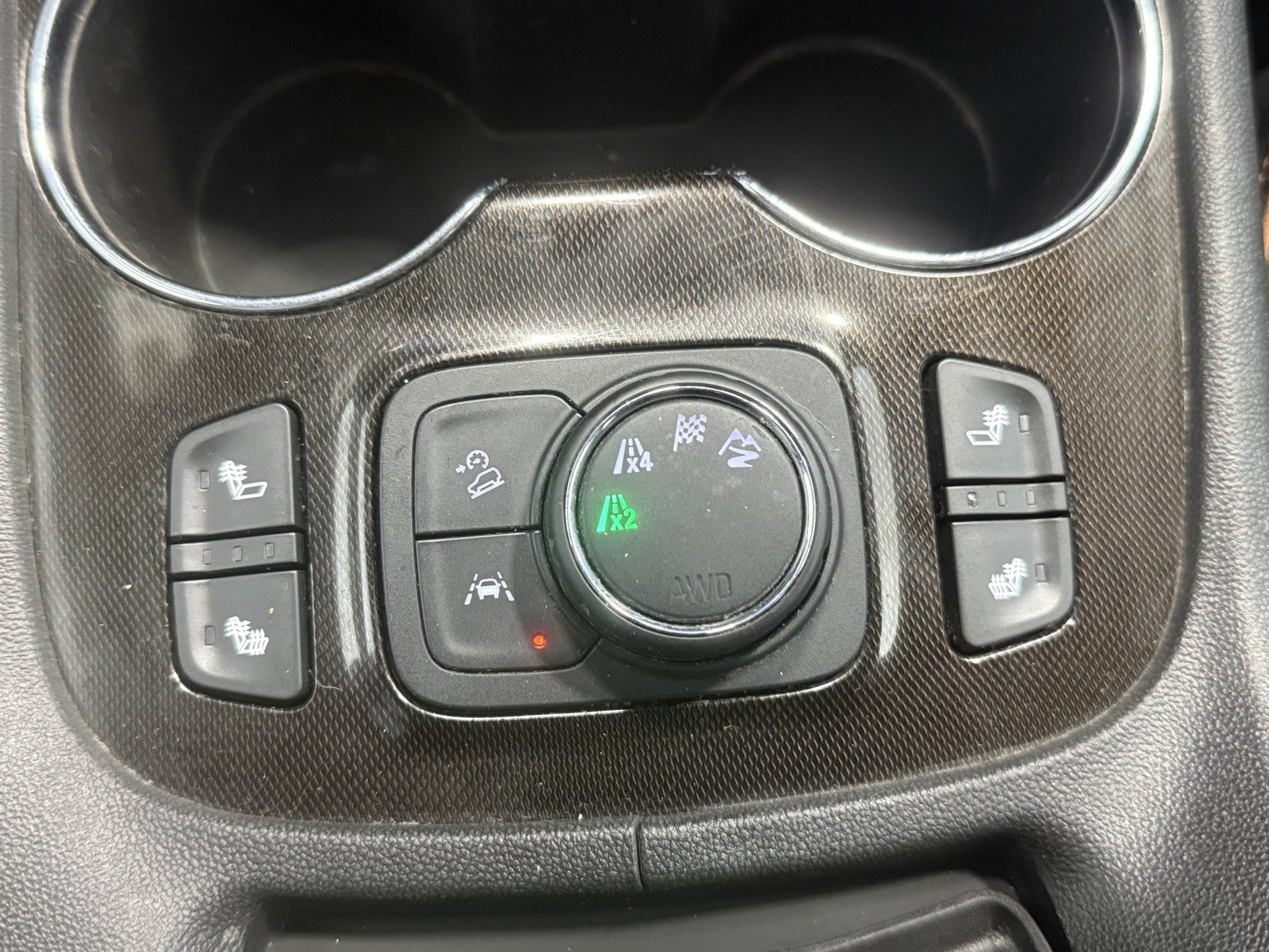 Used 2021 GMC Acadia AT4 w/ LPO, Floor Liner Package AWD/4WD image 15
