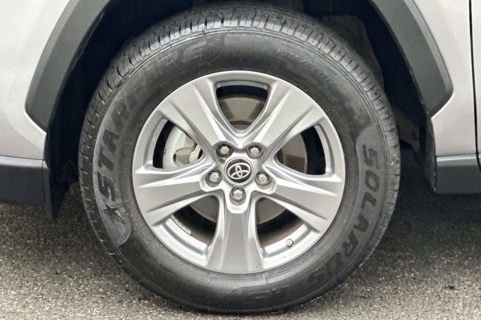 Used 2023 Toyota RAV4 LE AWD/4WD image 26
