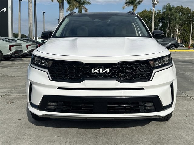 Used 2022 Kia Sorento EX w/ Panoramic Sunroof Package image 3