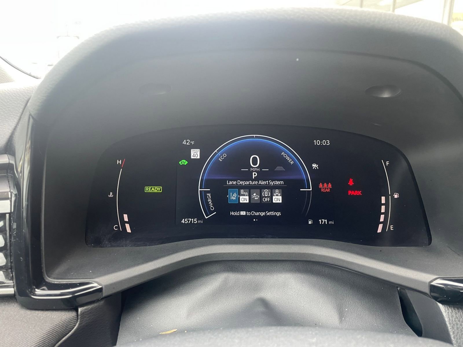 Used 2025 Toyota Camry LE image 39