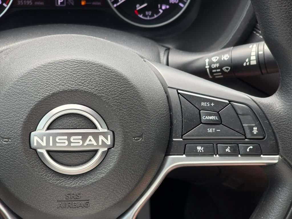 Used 2024 Nissan Sentra SV FWD image 16