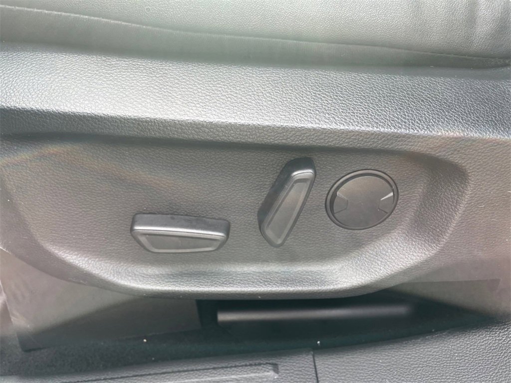 Used 2024 Ford Ranger Lariat w/ Trailer Tow Package image 13