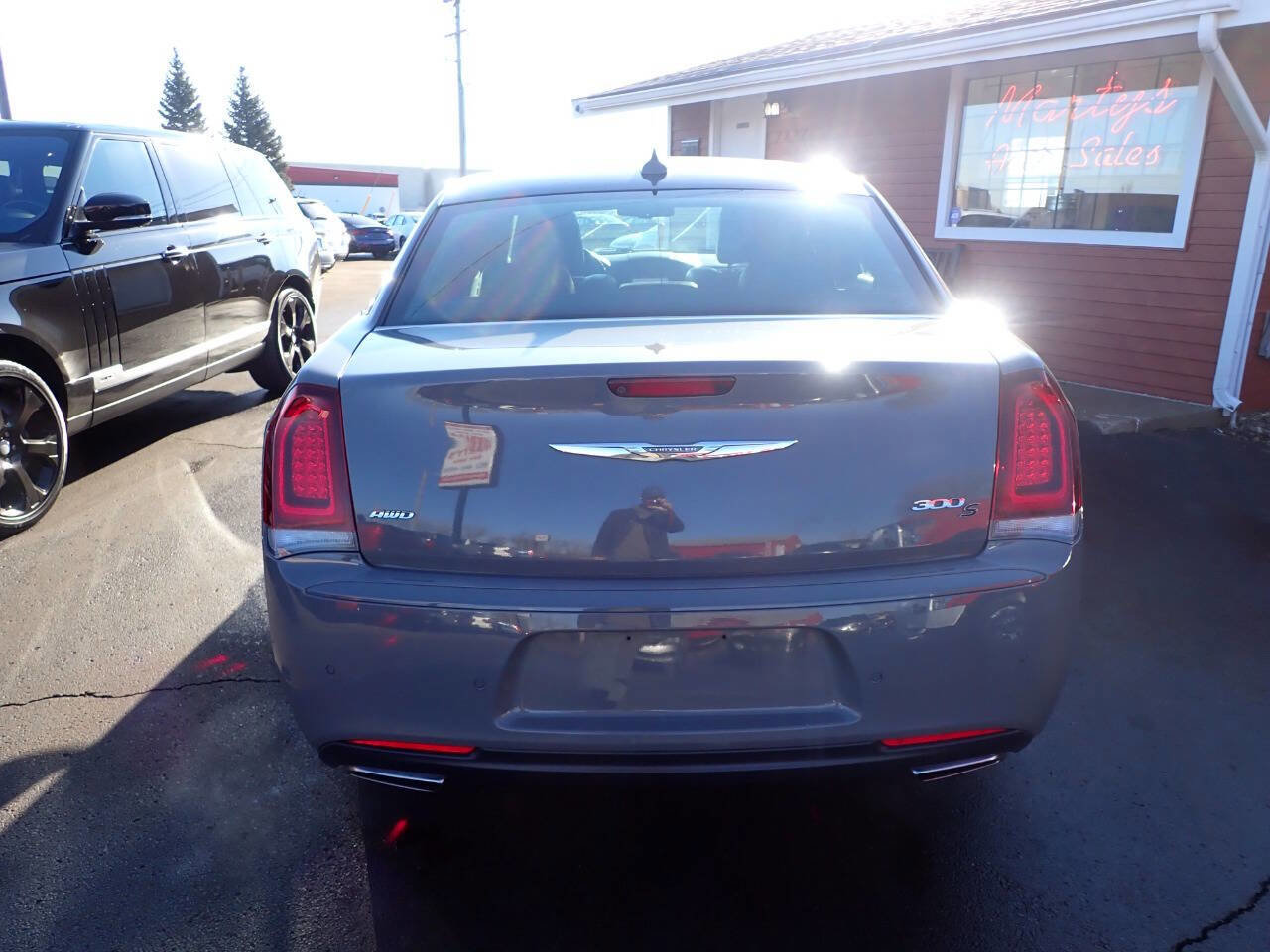 Used 2018 Chrysler 300 S w/ 300S Premium Group image 5