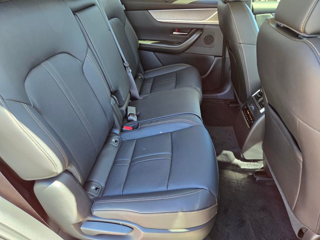 New 2026 MAZDA CX-70 3.3 Turbo w/ Preferred Package AWD/4WD image 19