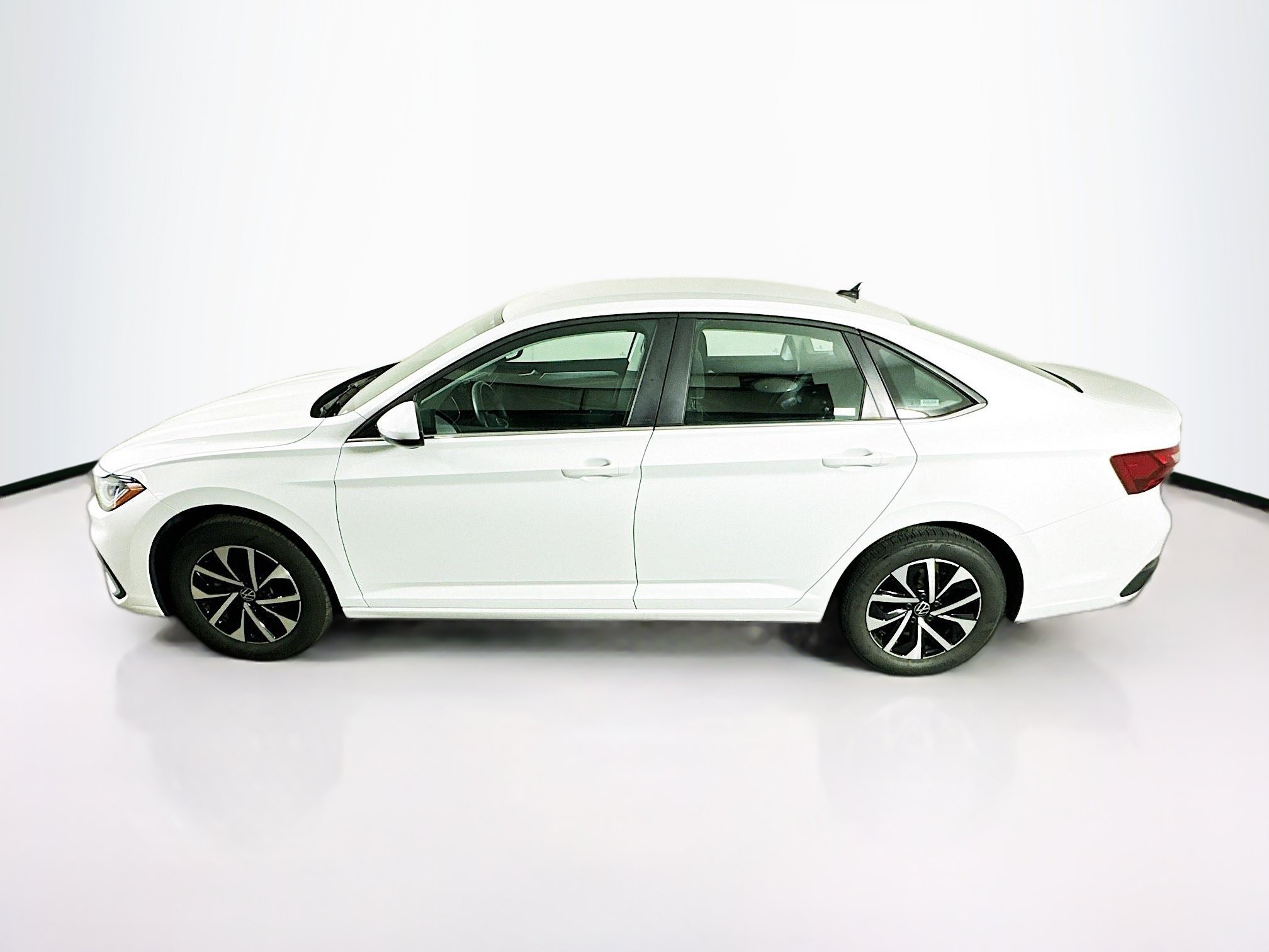 Used 2025 Volkswagen Jetta S FWD image 4