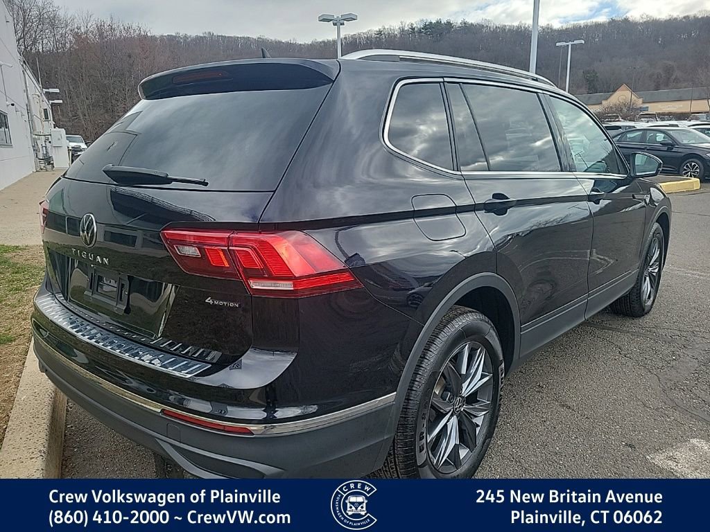 Certified 2022 Volkswagen Tiguan SE image 3