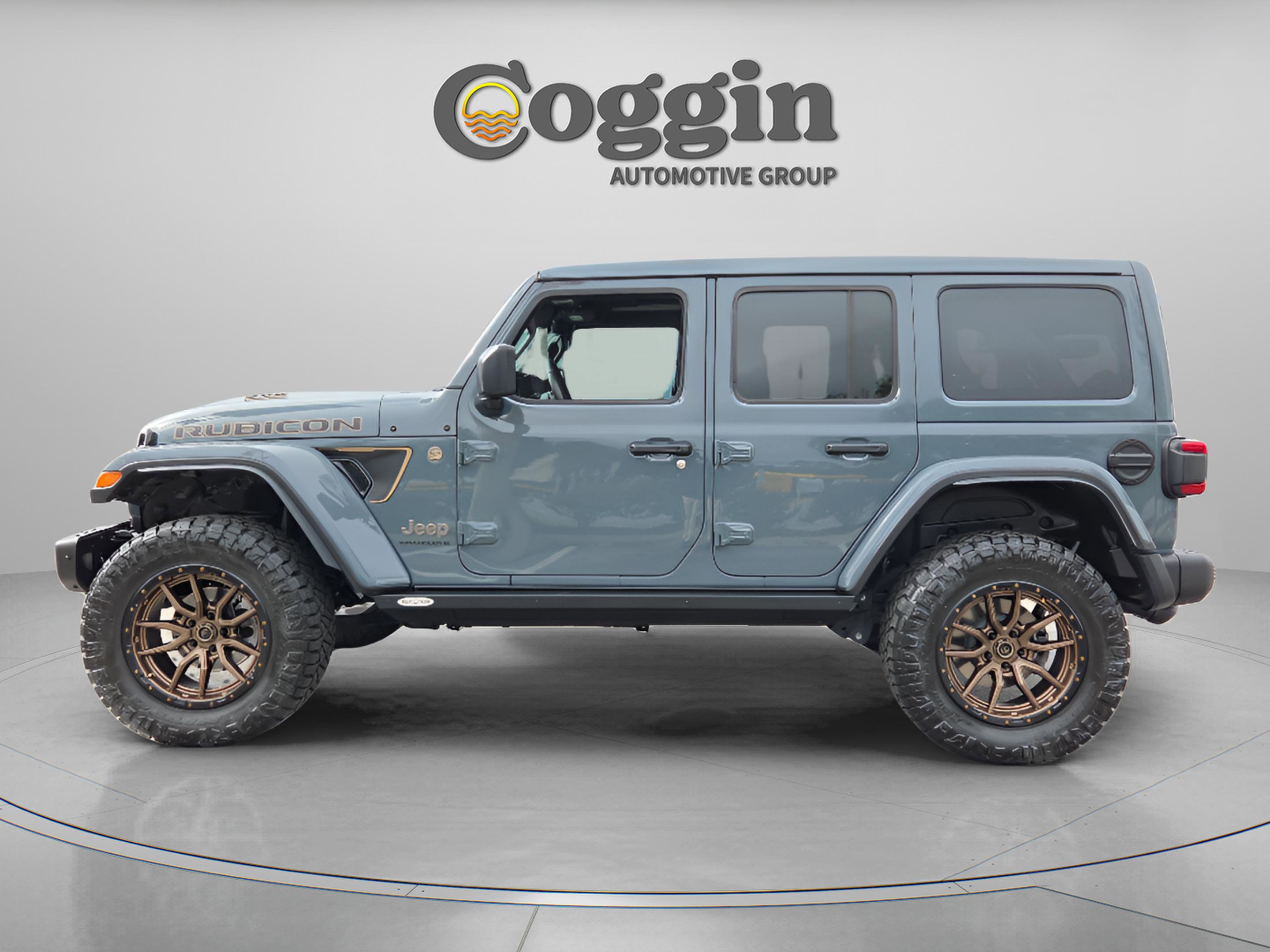 Used 2025 Jeep Wrangler Unlimited Rubicon 392 image 3