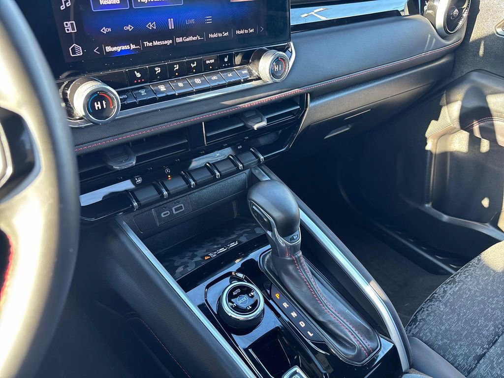 Used 2024 Chevrolet Colorado Z71 w/ Z71 Convenience Package 2 image 20