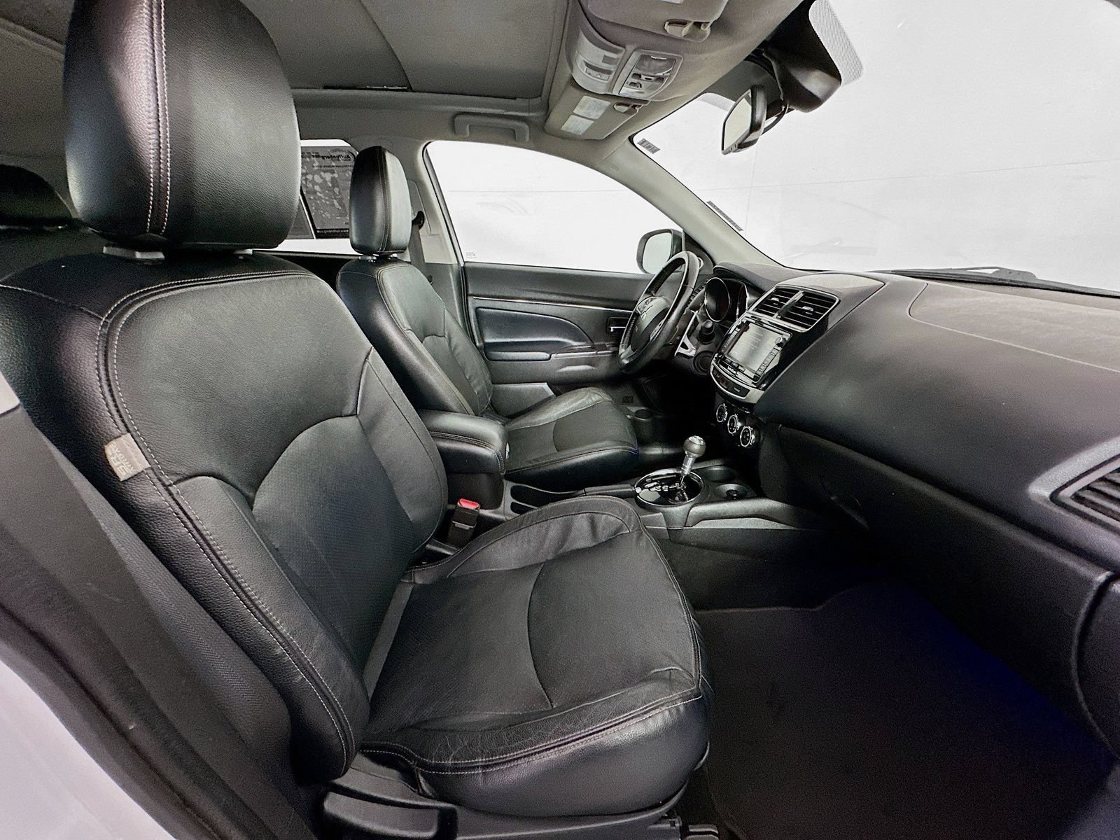 Used 2015 Mitsubishi Outlander Sport GT AWD/4WD image 32