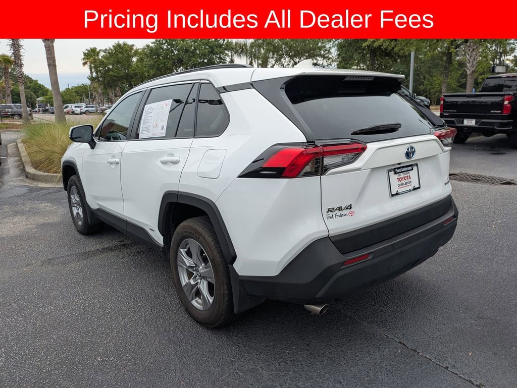 Certified 2024 Toyota RAV4 LE AWD/4WD image 7