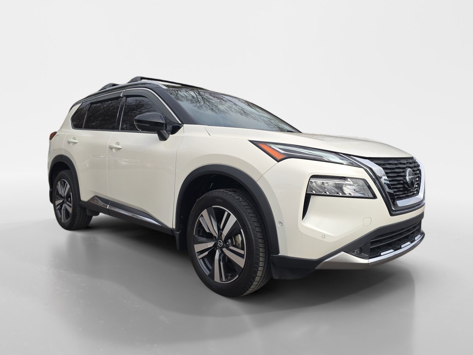 Used 2021 Nissan Rogue Platinum image 7