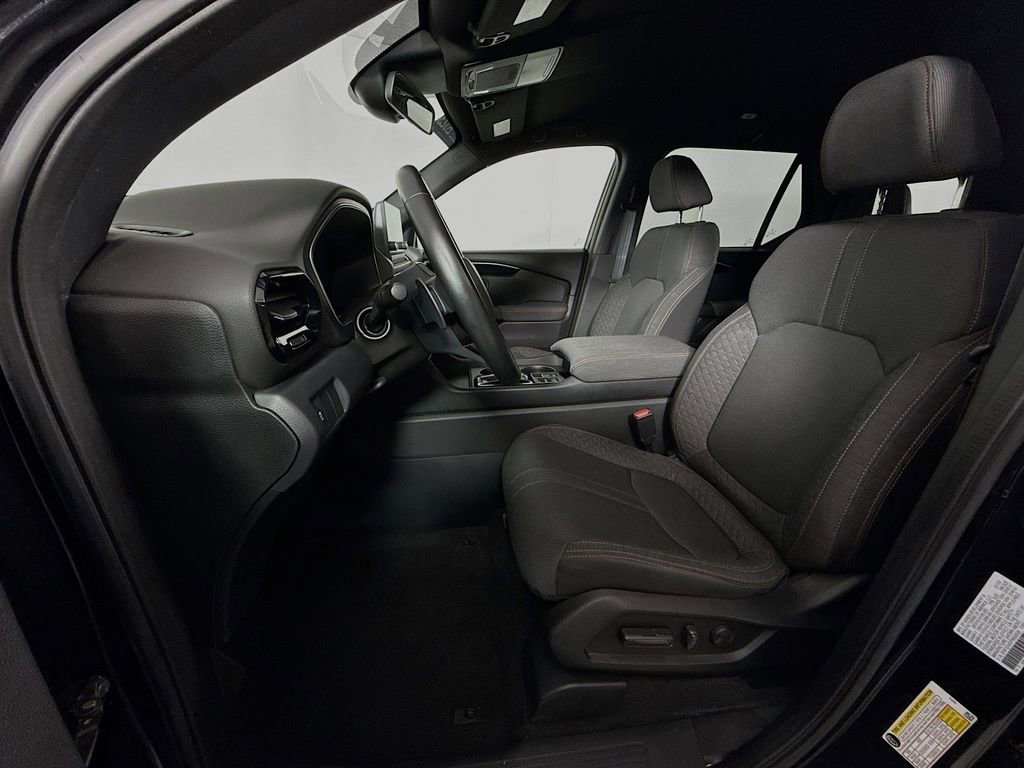 Certified 2023 Honda Pilot Sport image 17