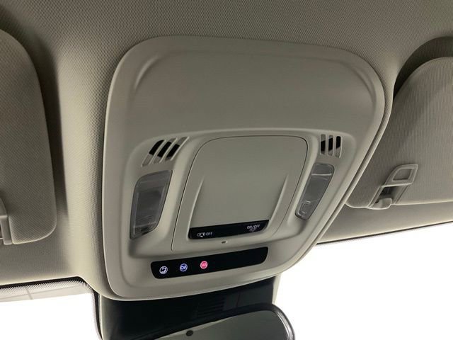 Used 2025 Buick Envision Sport Touring image 18