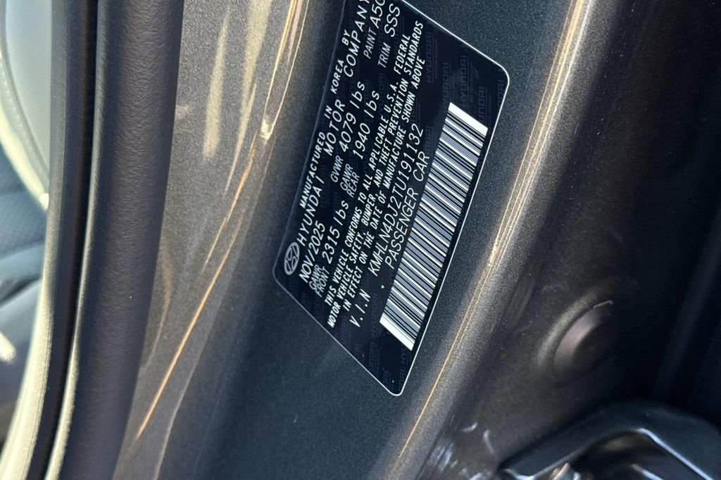 New 2026 Hyundai Elantra Limited image 24