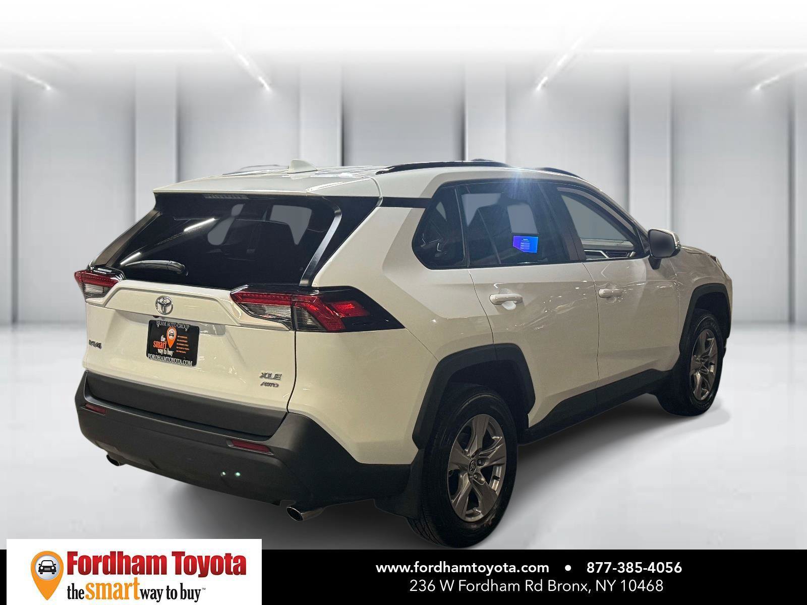 Used 2025 Toyota RAV4 XLE w/ Convenience Package AWD/4WD image 7
