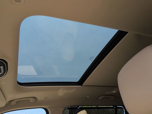 Used 2021 Jeep Grand Cherokee L Limited w/ Luxury Tech Group II image 21