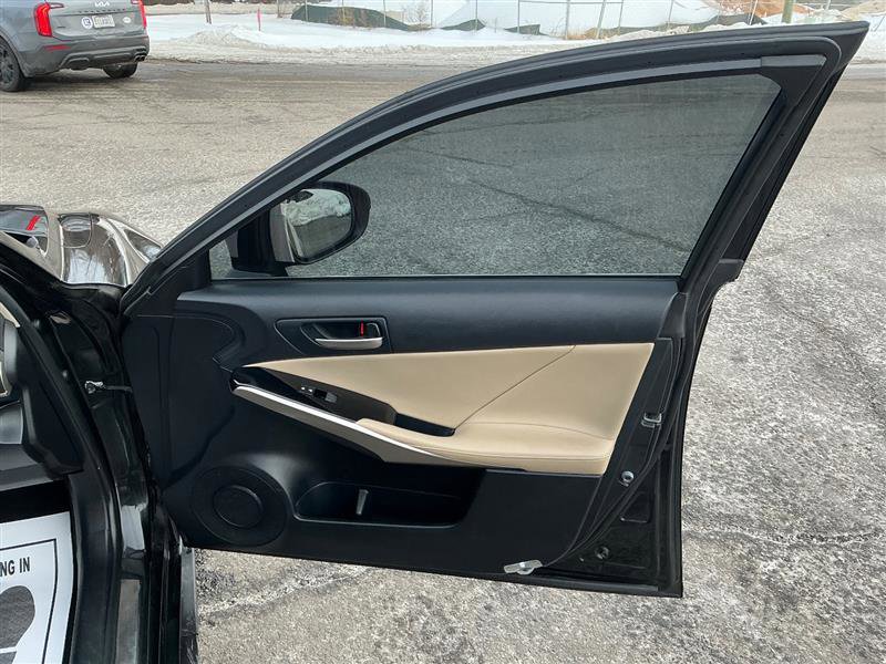 Used 2017 Lexus IS 300 AWD w/ Navigation System Package image 33