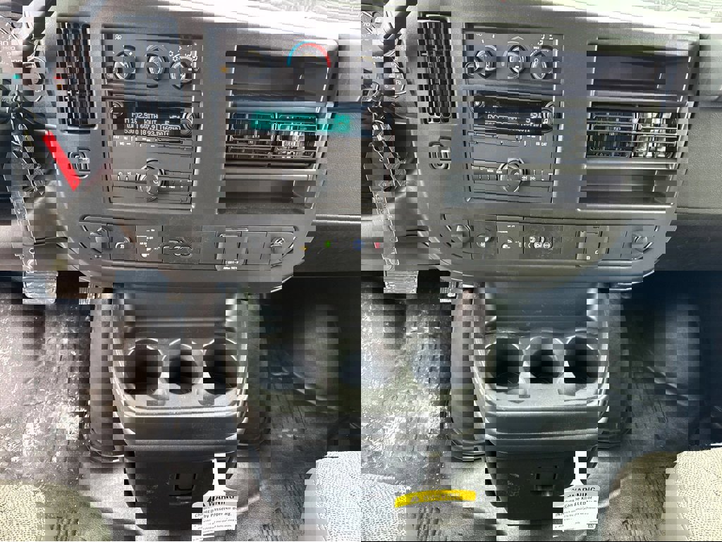 New 2025 GMC Savana 3500 LS image 13