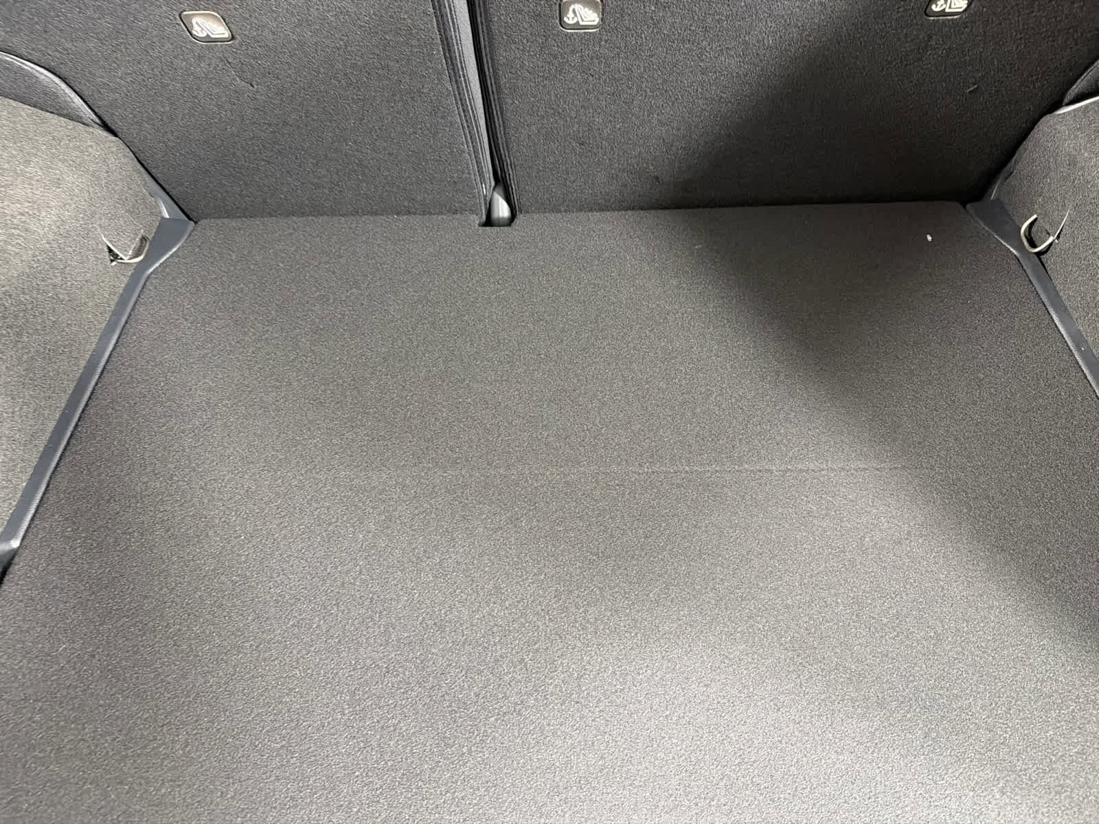 New 2026 Nissan Kicks SR image 6