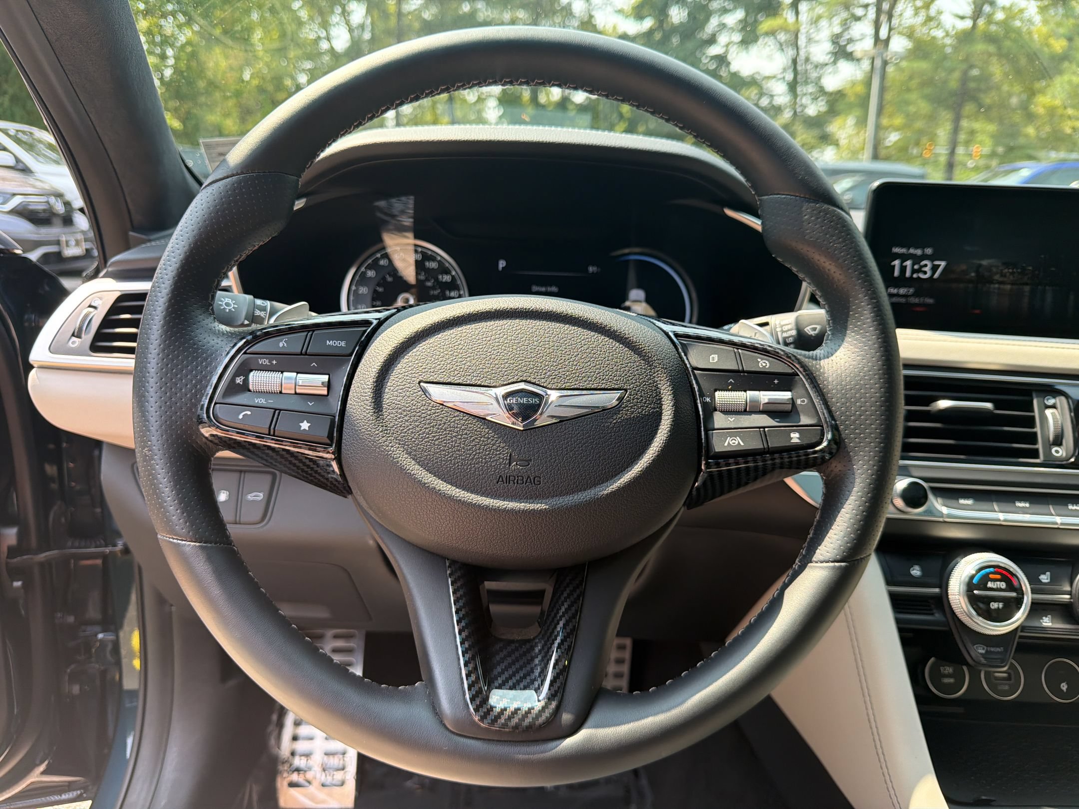 Used 2022 Genesis G70 3.3T w/ Sport Prestige Package AWD/4WD image 11