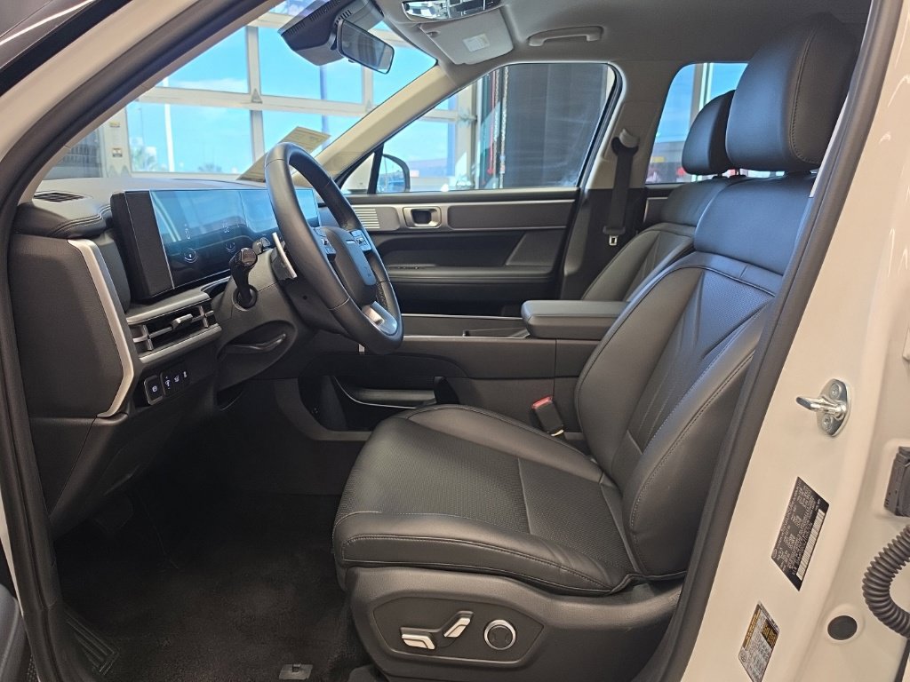 Used 2026 Hyundai Santa Fe SEL AWD/4WD image 17