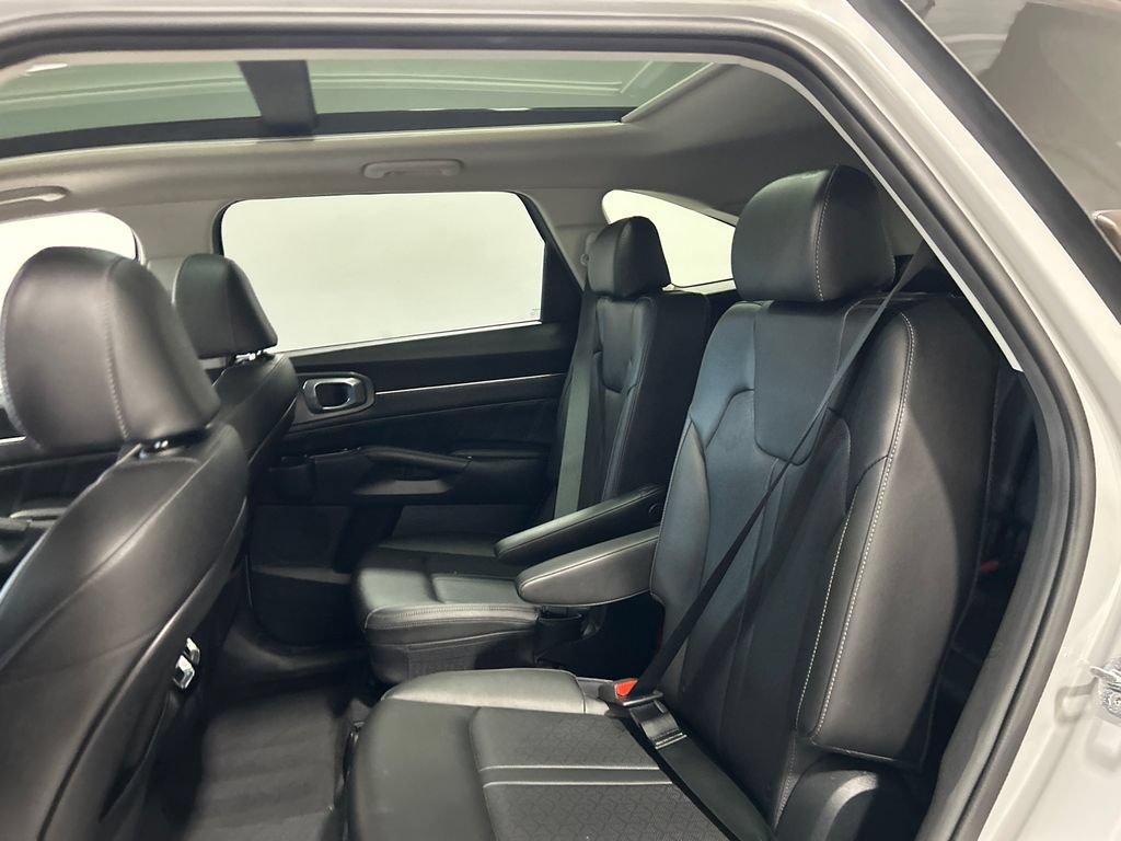 Used 2022 Kia Sorento SX FWD image 32