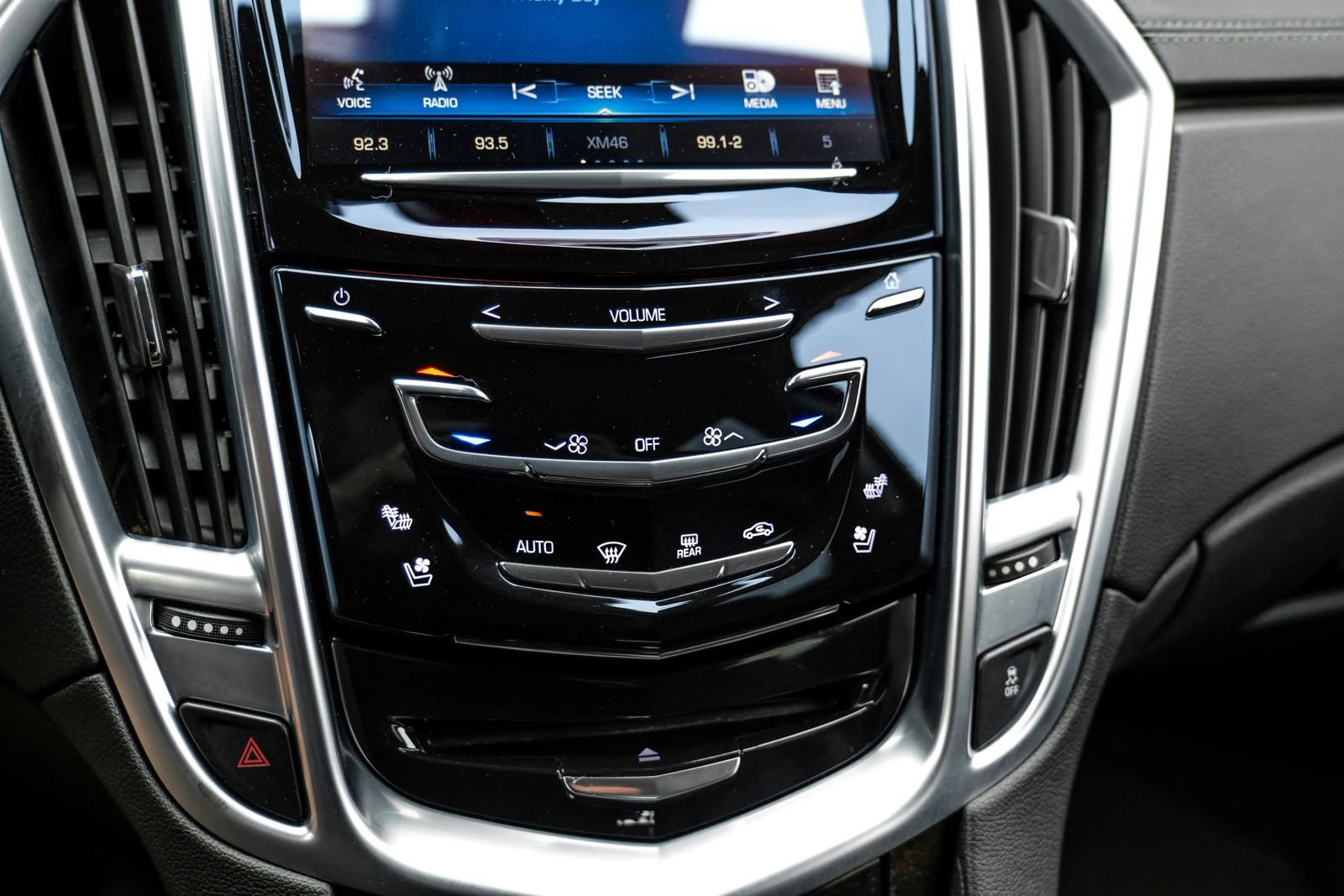 Used 2016 Cadillac SRX Premium w/ Driver Assist Package FWD image 30