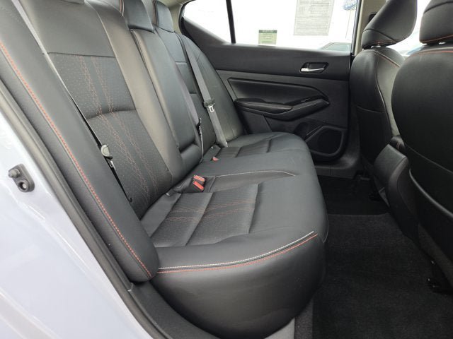 Used 2024 Nissan Altima 2.5 SR w/ SR Premium Package FWD image 8