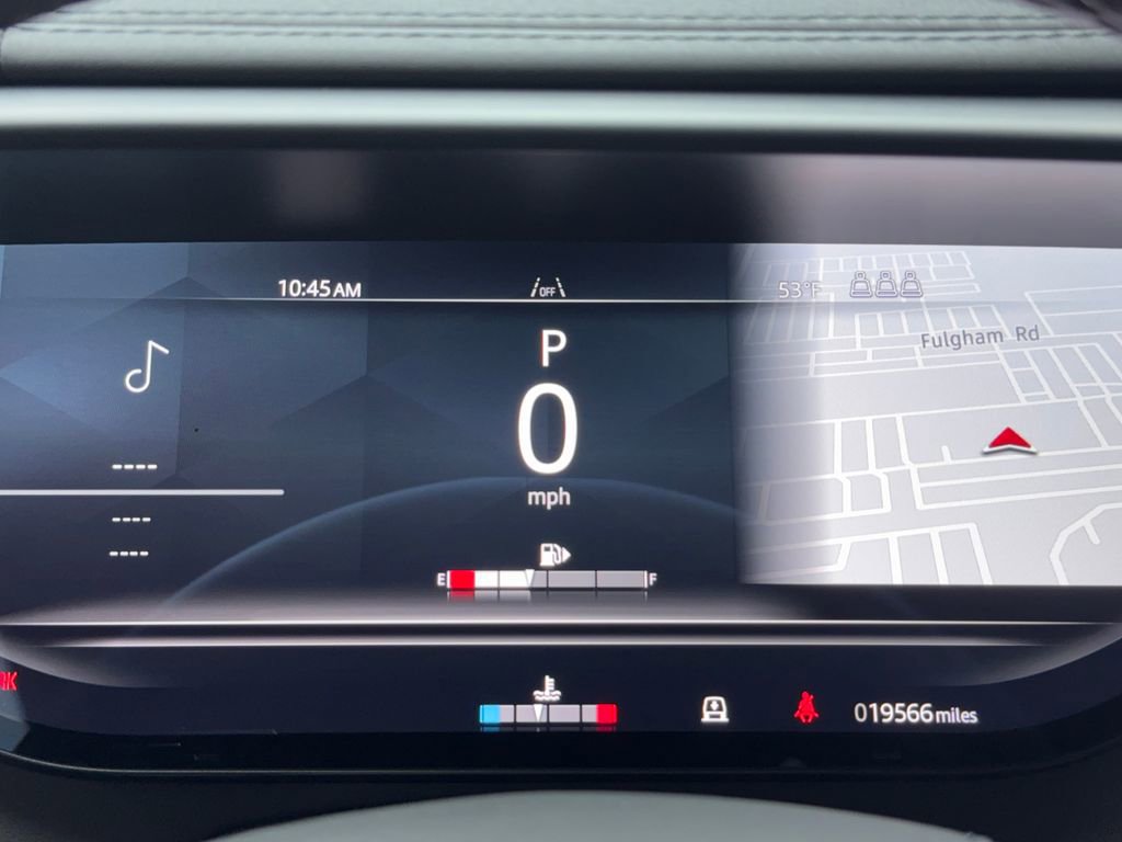 Used 2024 Land Rover Range Rover Sport SE image 21