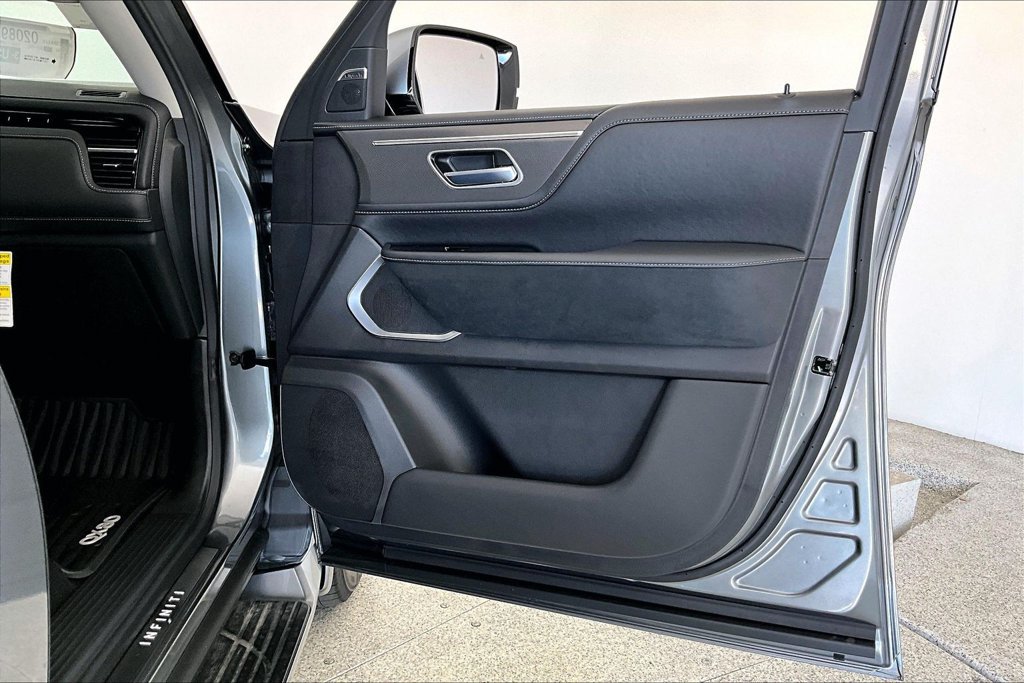 New 2027 INFINITI QX80 Luxe w/ Cargo Package RWD image 12