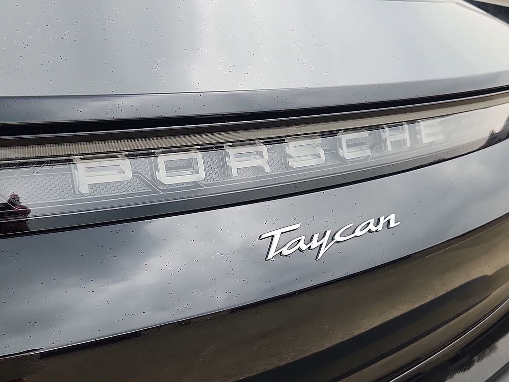 Certified 2025 Porsche Taycan image 28