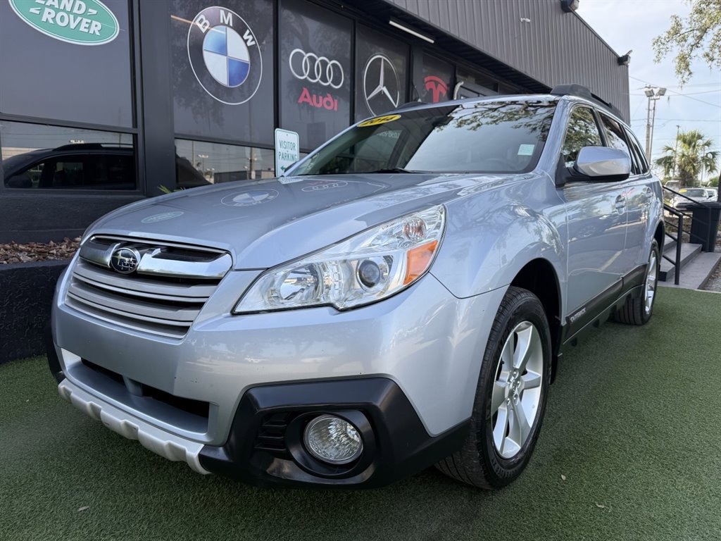 Used 2014 Subaru Outback 2.5i Limited w/ Moonroof Package