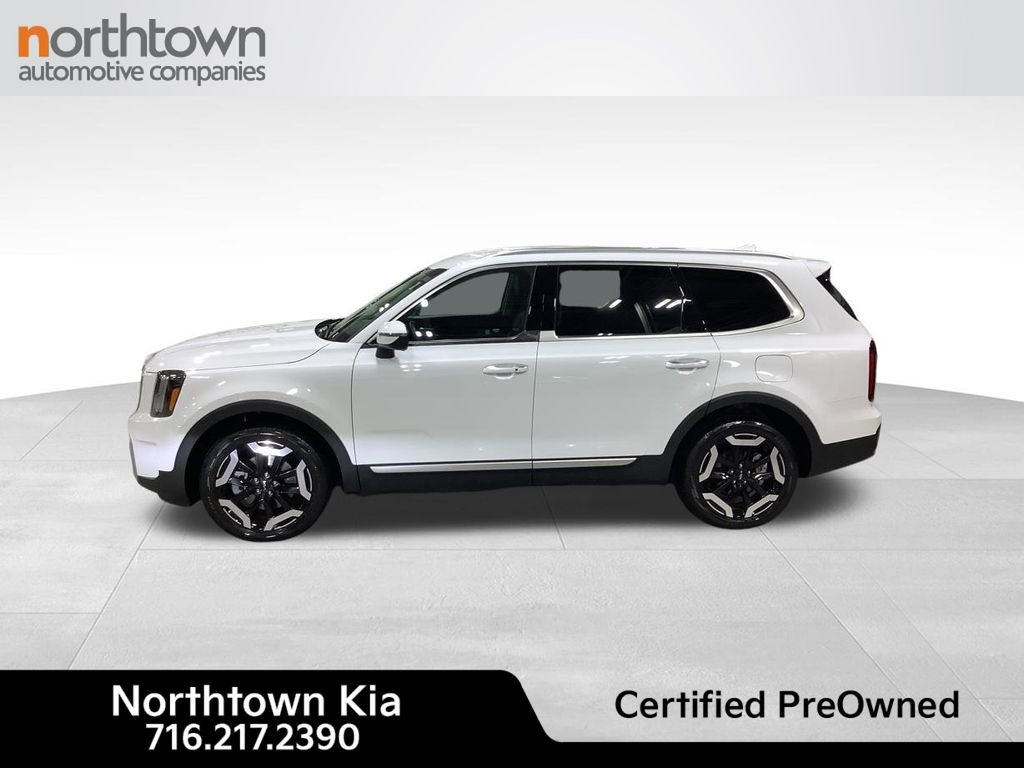 Used 2023 Kia Telluride S image 3