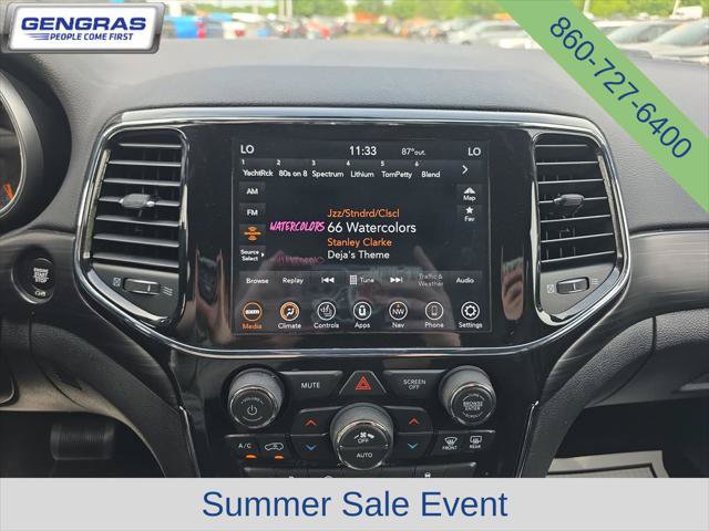 Certified 2022 Jeep Grand Cherokee Laredo X AWD/4WD image 32