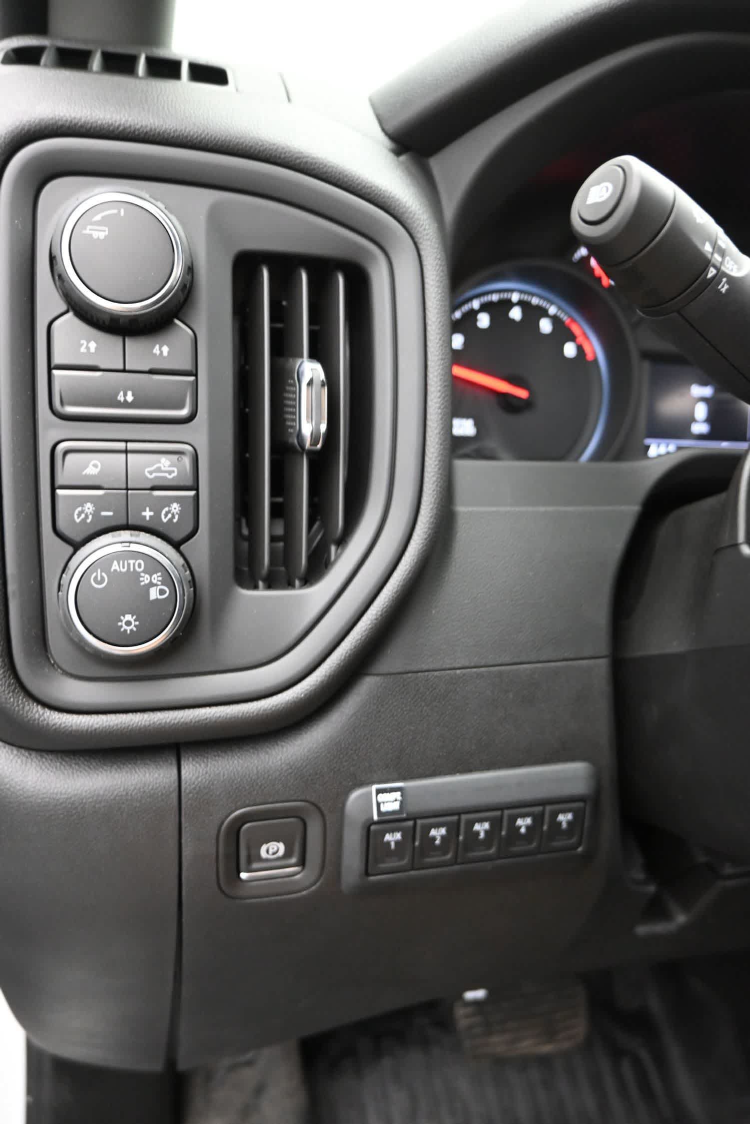 Used 2024 Chevrolet Silverado 3500 W/T w/ WT Convenience Package AWD/4WD image 43