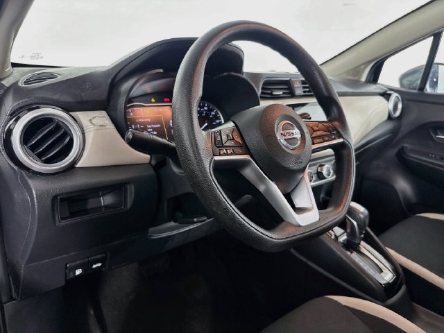 Used 2020 Nissan Versa SV FWD image 20