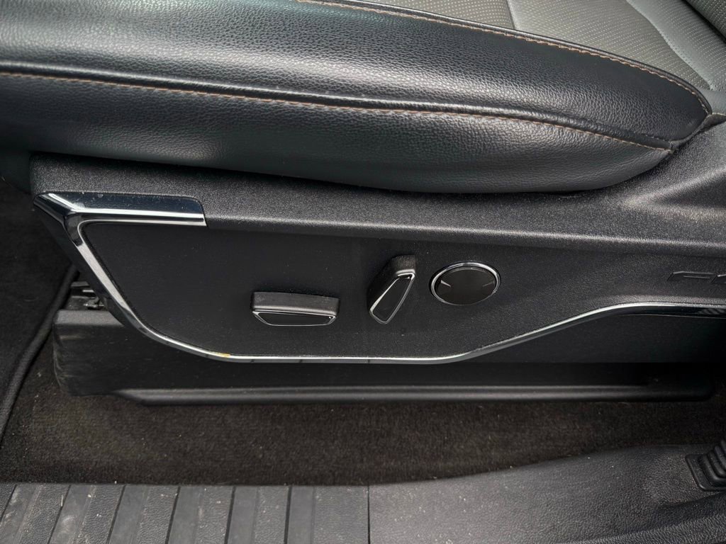 Certified 2022 Ford F150 Lightning Lariat w/ Equipment Group 511A High image 11