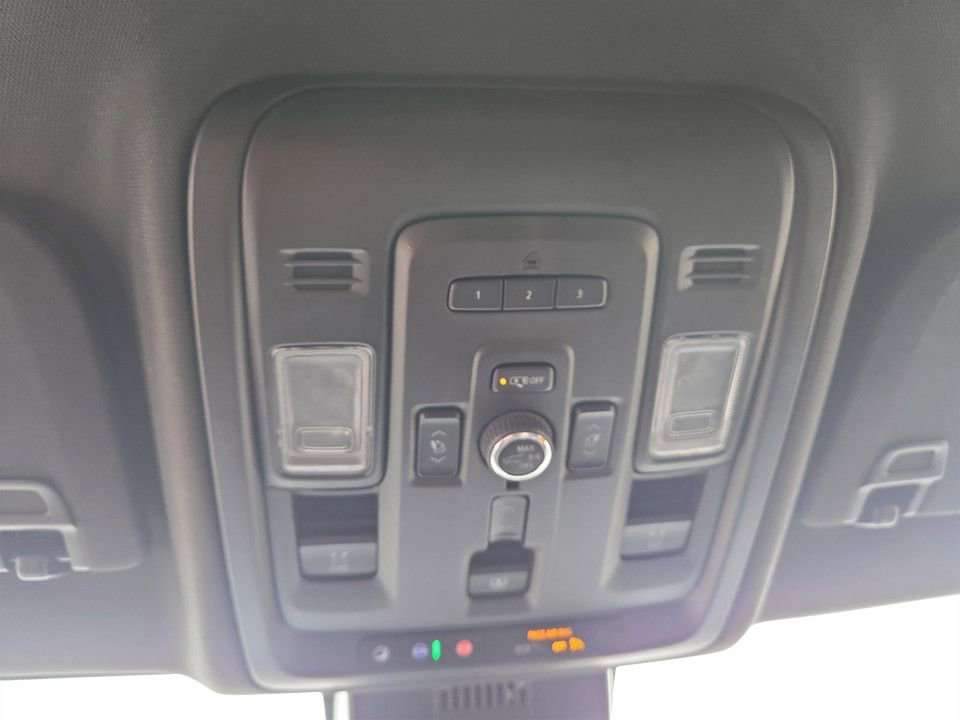 Used 2023 GMC Yukon Denali image 22