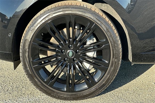 Used 2024 Land Rover Range Rover SE image 36