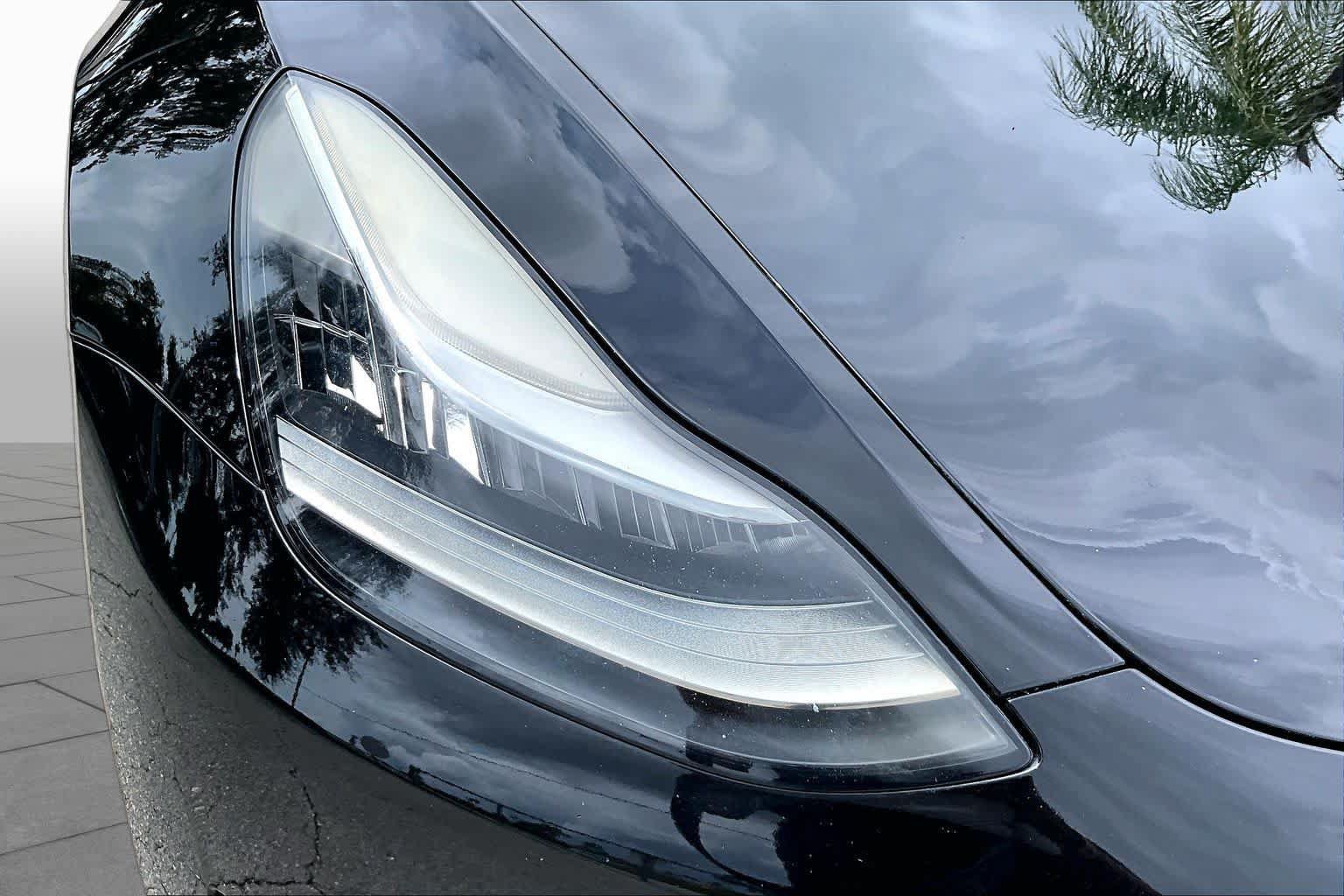 Used 2019 Tesla Model 3 Long Range RWD image 26