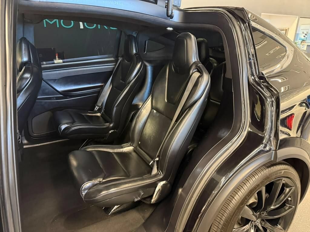 Used 2018 Tesla Model X 100D AWD/4WD image 10