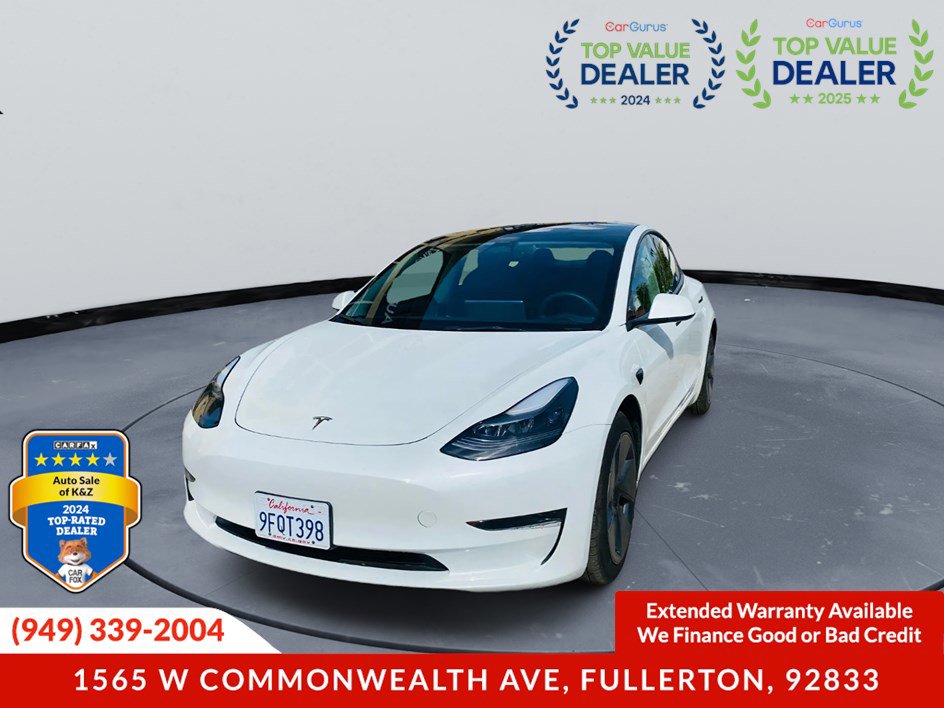 Used 2023 Tesla Model 3 Standard Range image 1