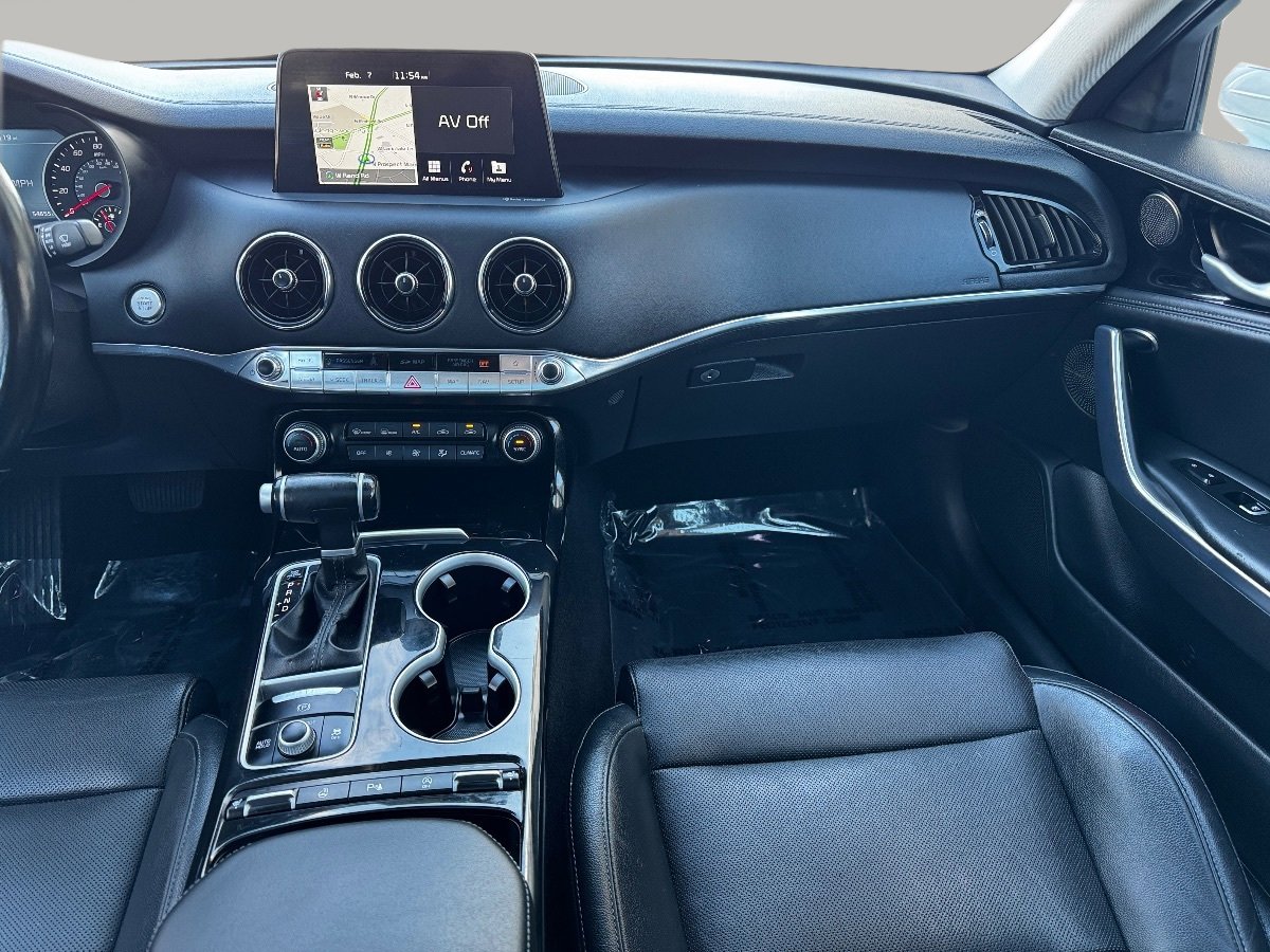 Used 2018 Kia Stinger Premium image 21